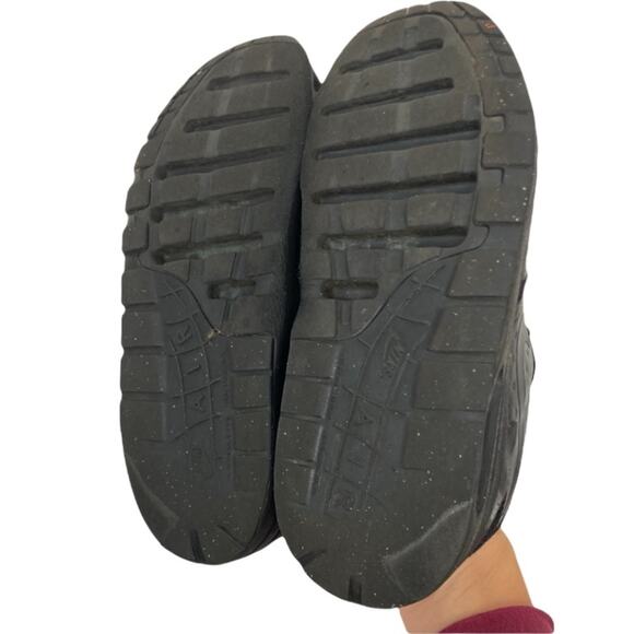 Nike Air Max Zero Essential black on black sneakers Sz 2 Youth - Picture 6 of 9